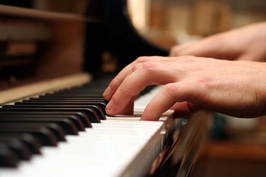 Keyboard artistry that enhances the worship service